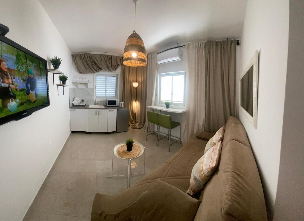 Apartment Oskar Beach Bat Yam Exterior photo